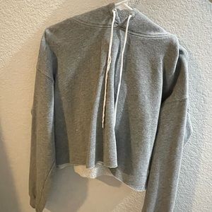 Cropped Grey Sweatshirt Woman’s